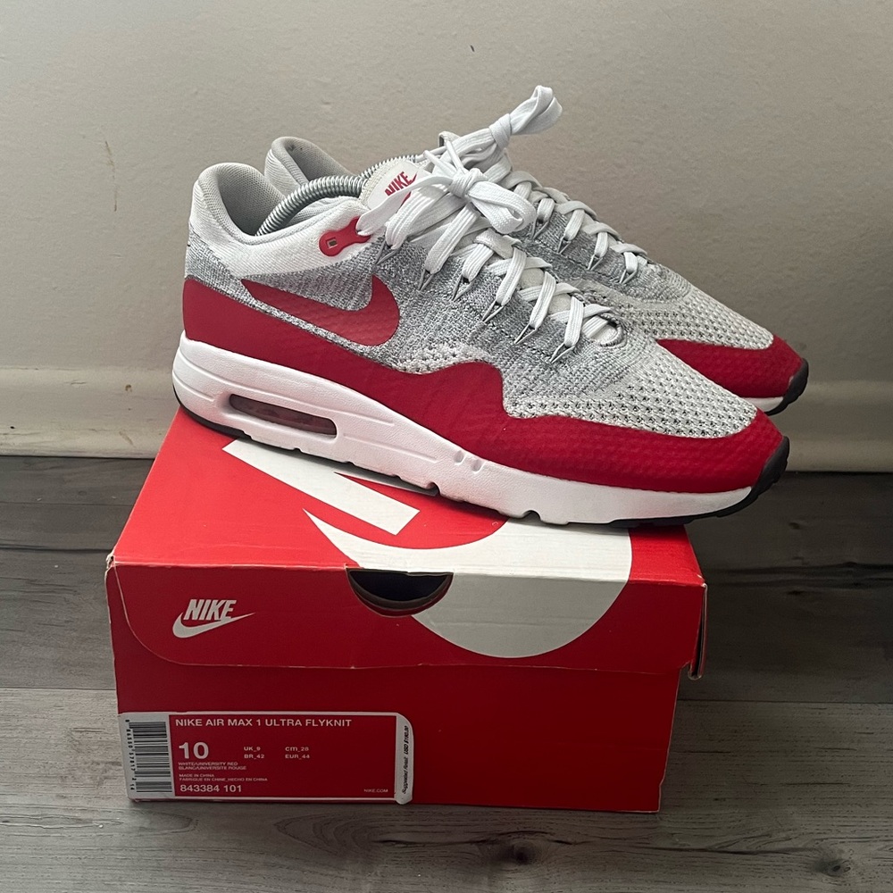 Nike Air Max 1 Flyknit size 10